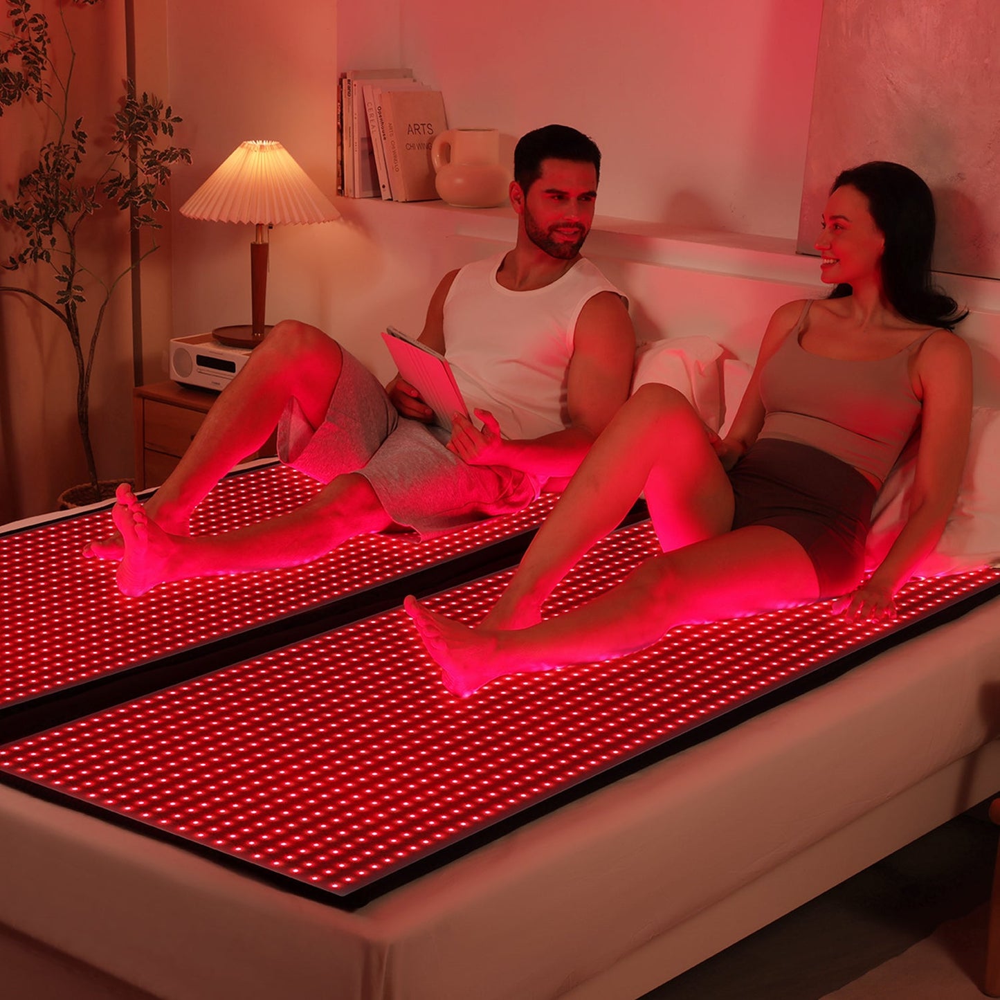 Megelin Red and Infrared Light Therapy Bag
